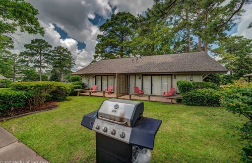 Crown Colony Villa | Country Club Access / with discount Golf when you stay.