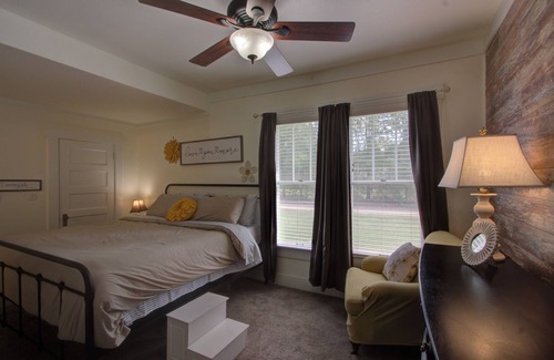Texarkana Otro | Country Club Cottage at Texarkana Country Club