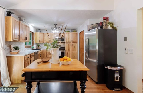 Rapid City Casa | Country Club Haven - 4BR/3BA Retreat w/ Firepit & Deck