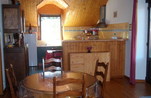 La Salvetat-Peyrales Casa | Casa rural en el campo 5-6 personas