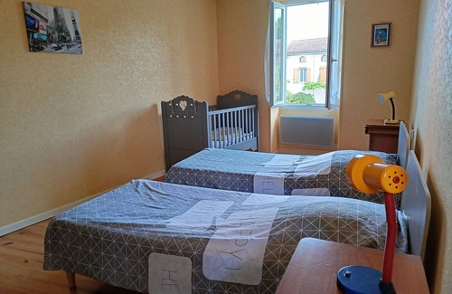 Mirandol-Bourgnounac Casa | Country cottage in Cazouls