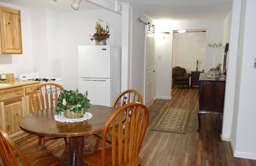 Round Top Apartamento | Country Comfort Apartment 8 miles from Round Top