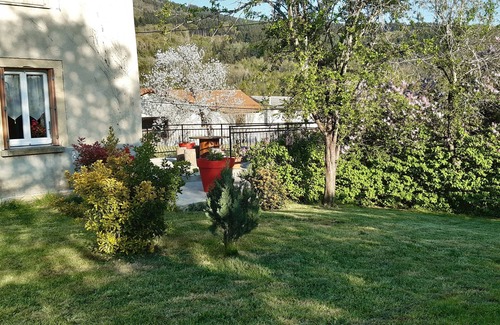 Vollore-Ville Casa | Country cottage 5 minutes from the lake