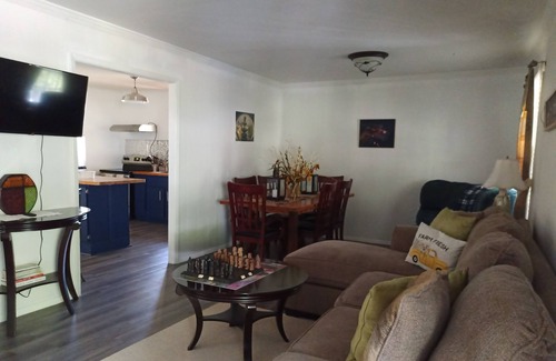 Roxie Casa | Country cottage in fantastic Natchez with WiFi, AC