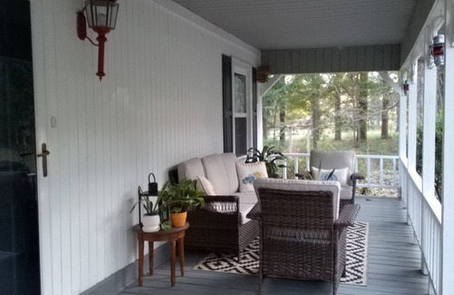 Roxie Casa | Country cottage in fantastic Natchez with WiFi, AC