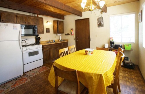 Big Bear Casa | Country Cottage - Wonderful home-feel cabin! Rock Fireplace!