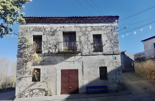 Mambrilla de Castrejon Casa | Casa rural 'Reoyo 1' con jardín compartido y Wi-Fi