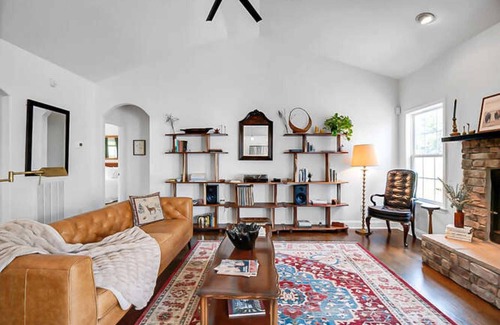 Kedron Otro | Country Farmhouse at The Waylan - Great for Groups!