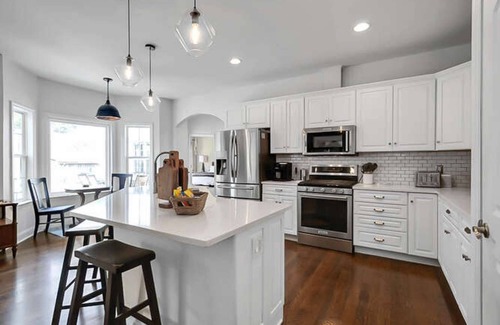Kedron Otro | Country Farmhouse at The Waylan - Great for Groups!
