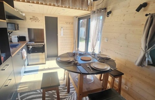 Collonges-les-Premieres Chalet De Esquí | Country cottage near Dijon