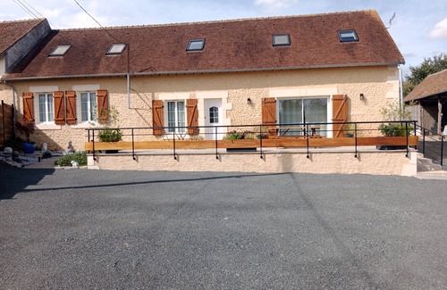 Saint-Calez-en-Saosnois Casa | country house with garden