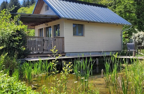 Saint-Victor-en-Marche Chalet De Esquí | Country cottage on the edge of a forest