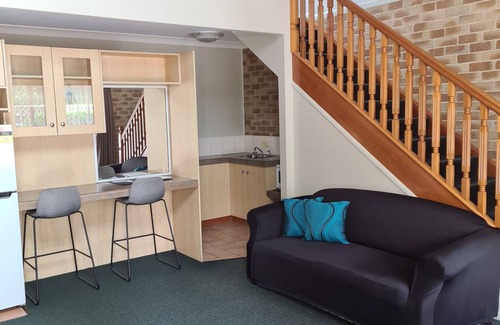 South Toowoomba Hotel | Country Gardens Motor Inn Toowoomba