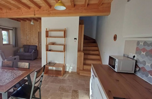 Goutevernisse Otro | Country gite and B&B, reception room, garden, swimming pool