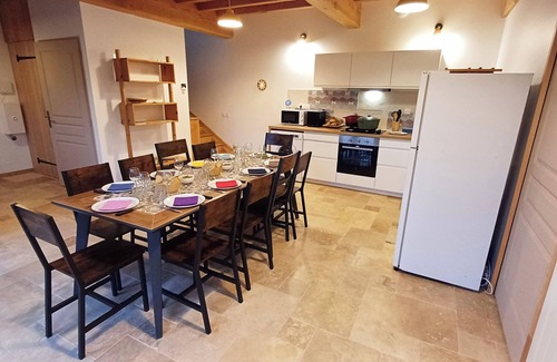 Goutevernisse Otro | Country gite and B&B, reception room, garden, swimming pool