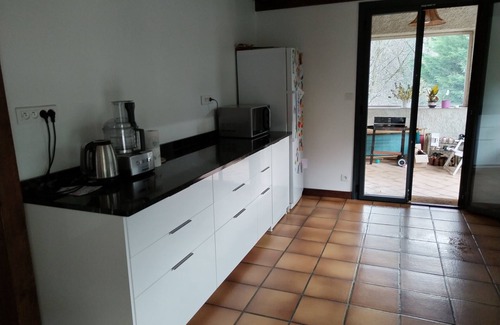 Saint-Martin-d'Heres Casa | Country house with swimming-pool & kids playground