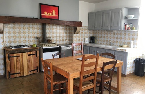 Livers-Cazelles Casa | Country home