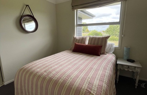 Kiwitea Otro | Country Home in the City