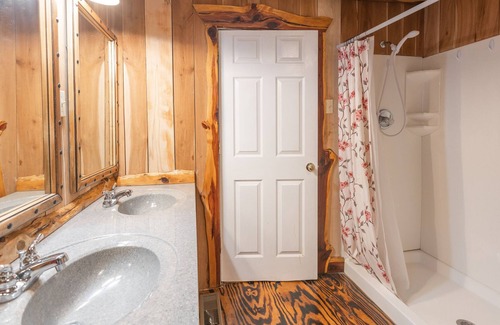 Cuba Otro | Country home near the Meramec River