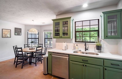 Lee County Casa | Country Home on 5 Acres-15 Min to Snow's BBQ