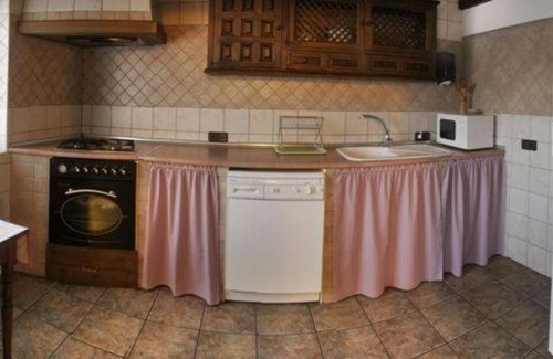 San Andres de Soria Casa | Casa rural 'Sierra De Tabanera' con vistas a la montaña y jardín privado