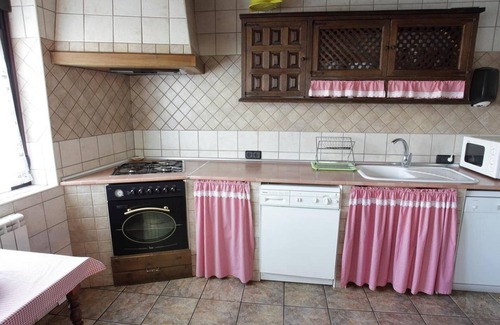 San Andres de Soria Casa | Casa rural 'Sierra De Tabanera' con vistas a la montaña y jardín privado