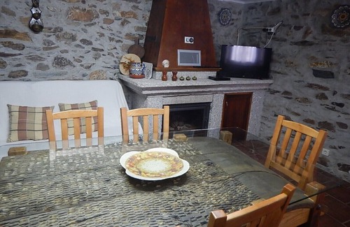 Vimioso Cabaña | Country house 5 minutes from Vimioso, surrounded by nature