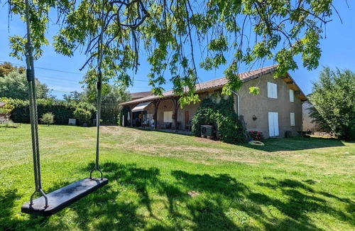 Garnerans Casa | Country house, Beaujolais ~Swimming pool ~Cinema