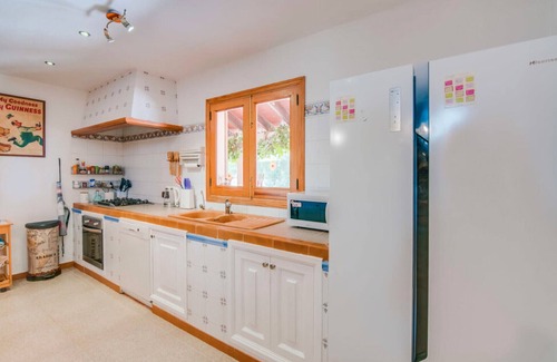 Santa Margalida Villa | Country House 'Ca Na Bisquerra' with Mountain View, Wi-Fi and Air Conditioning