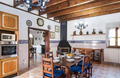 Inca Villa | Casa rural 'Can Fusteret' con vistas a la montaña, Wi-Fi y aire acondicionado