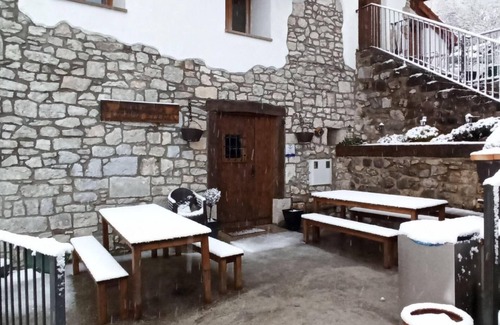 Abaurrea Alta Casa | Country House 'Casa Rural Enekoizar' with Mountain View, Private Terrace and Wi-Fi