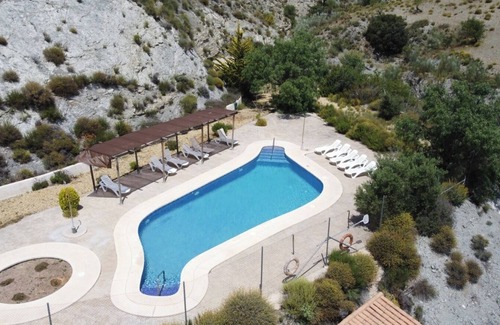 Taberno Casa | Casa Rural 'Casa de la Abuela' con Vista a la Montaña, Piscina Compartida y Wi-Fi