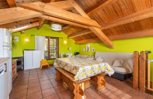 Belsierre Casa | Casa rural 'Casa Pirinea' con vistas a la montaña y Wi-Fi