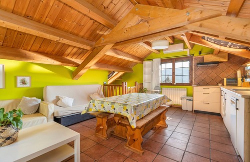Belsierre Casa | Casa rural 'Casa Pirinea' con vistas a la montaña y Wi-Fi