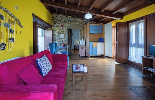 Outeiro Casa | Casa rural 'Casa Souto De Abajo Adaptada' con jardín compartido