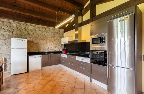 Sagas Casa | Casa rural 'Casamira' con vistas a la montaña, piscina privada y Wi-Fi