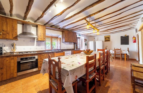 Velez-Blanco Casa | Casa rural 'Cortijo El Álamo De Vélez' con vistas a la montaña, piscina privada y Wi-Fi
