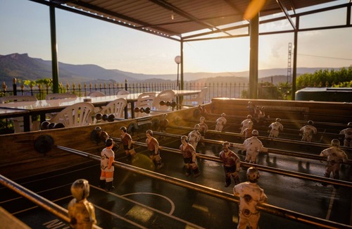 Otos Casa | Casa rural 'El Bañaor' con vistas a la montaña, Wi-Fi y aire acondicionado