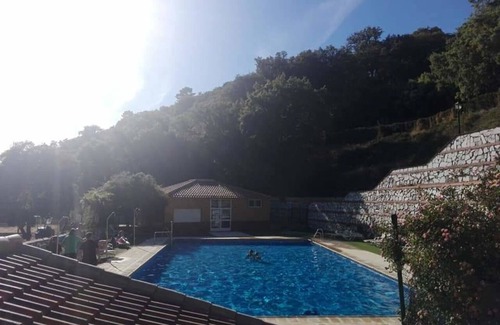 Pujerra Villa | Casa rural 'El Viejo Castaño 3' con vistas a la montaña, Wi-Fi y aire acondicionado