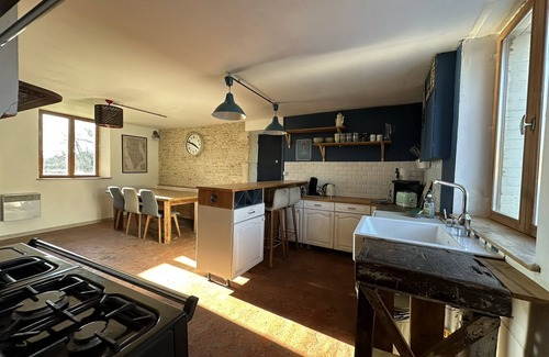 Neauphe-sur-Dive Casa | Country house - 8 to 13 people
