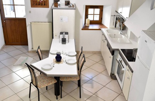 Gillonnay Casa | Casa rural "Gîte La Petite Dauphinoise" con terraza privada, jardín compartido y Wi-Fi