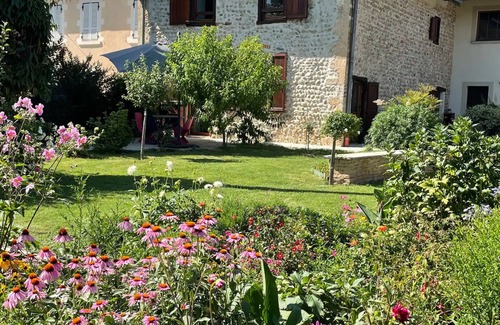 Gillonnay Casa | Casa rural "Gîte La Petite Dauphinoise" con terraza privada, jardín compartido y Wi-Fi