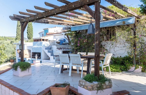 Camarles Casa | Casa rural 'Habitacion Doble Jardin' con vistas a la montaña, piscina compartida y Wi-Fi