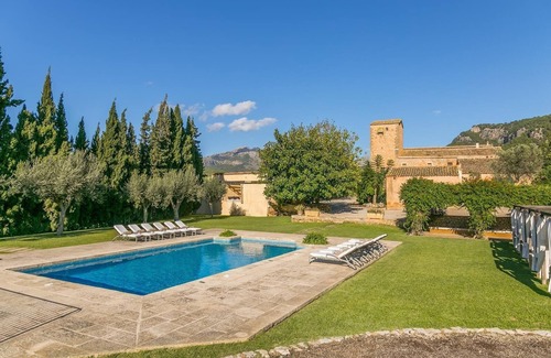 Andraitx Villa | Casa rural 'Historica House with Pool Free Wifi' con vistas a la montaña, Wi-Fi y aire acondicionado