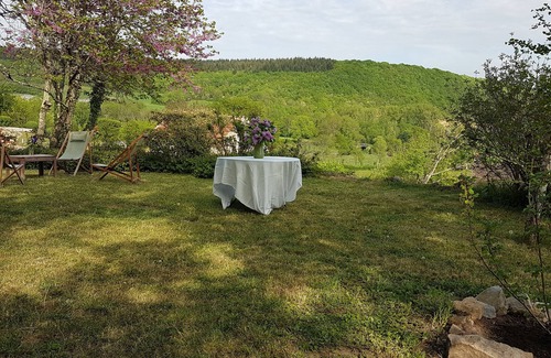 Chevroches Casa | Country house in charming village, close to the Canal du Nivernais.