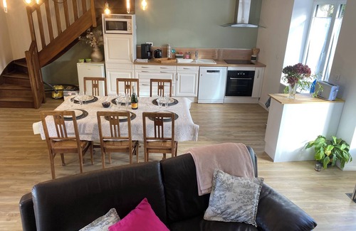 Saint-Pierre-de-Plesguen Casa | Country house in the heart of a village