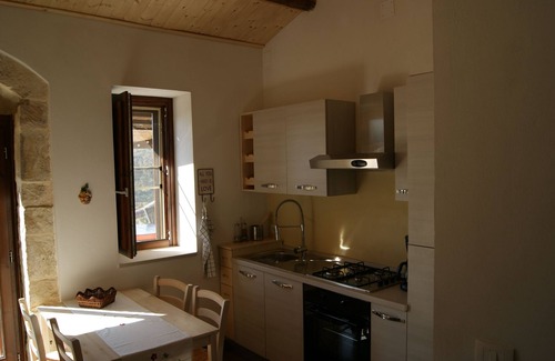 Buscemi Casa | Cottage en un parque natural en el medio del monte de los Olivos - descanso y relajación