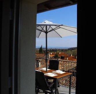 Polpenazze del Garda Apartamento | "Country House il Brolo"