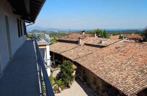 Polpenazze del Garda Apartamento | "Country House il Brolo"