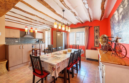 San Antonio Casa | Casa rural 'La Casica Del Sol' con terraza privada y Wi-Fi